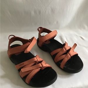 Teva sandals size 7.5